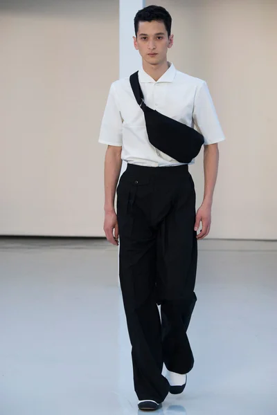 Look 26